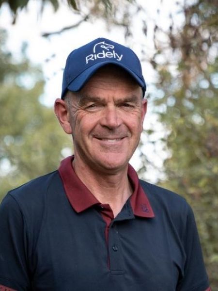 Alan Davies profile picture.